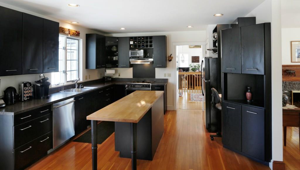 1 Wentworth Road Cape Elizabeth, ME 04107 - Photo 2 of 33 Photo