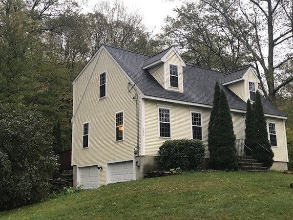 382 Cronin Road Warren, MA 01585 - Photo 1 of 4