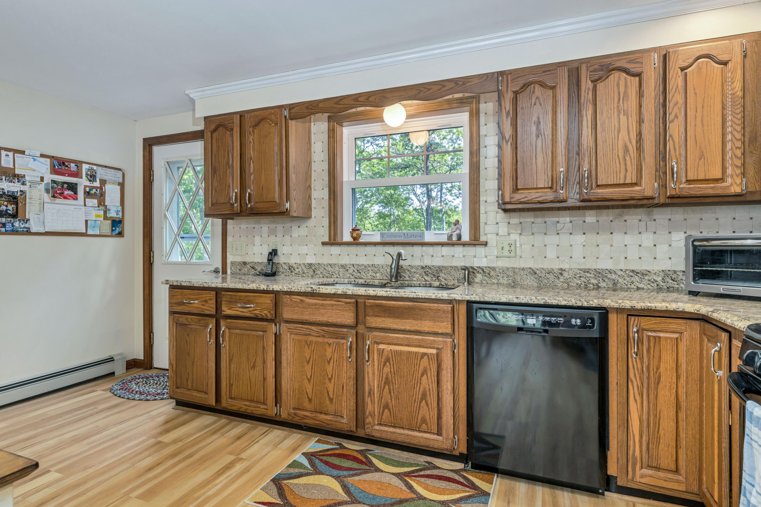 84 Old Fields Road Sandwich, MA 02563 - Photo 23 of 57 84OldLR-25