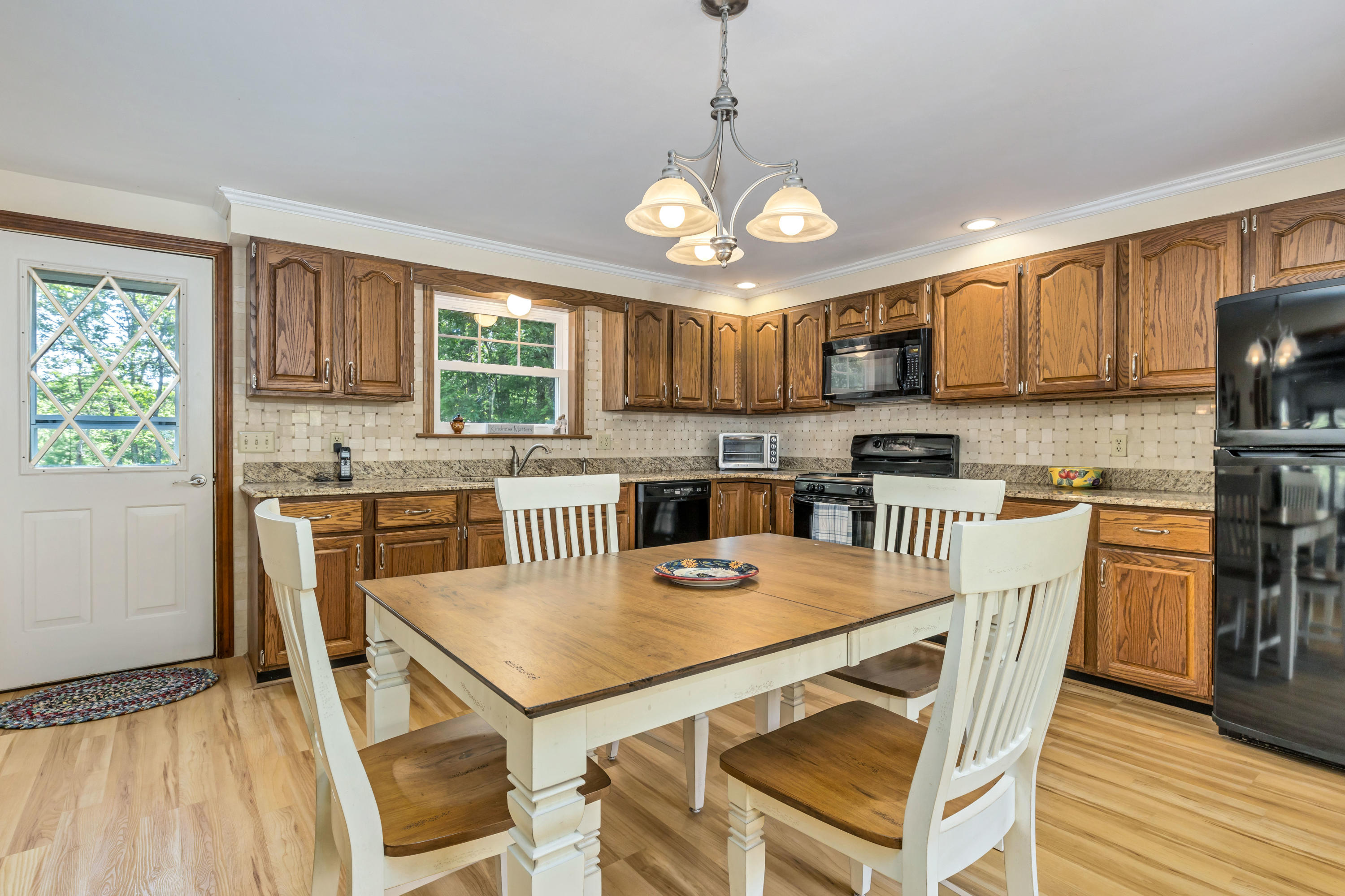 84 Old Fields Road Sandwich, MA 02563 - Photo 24 of 57 84OldLR-26