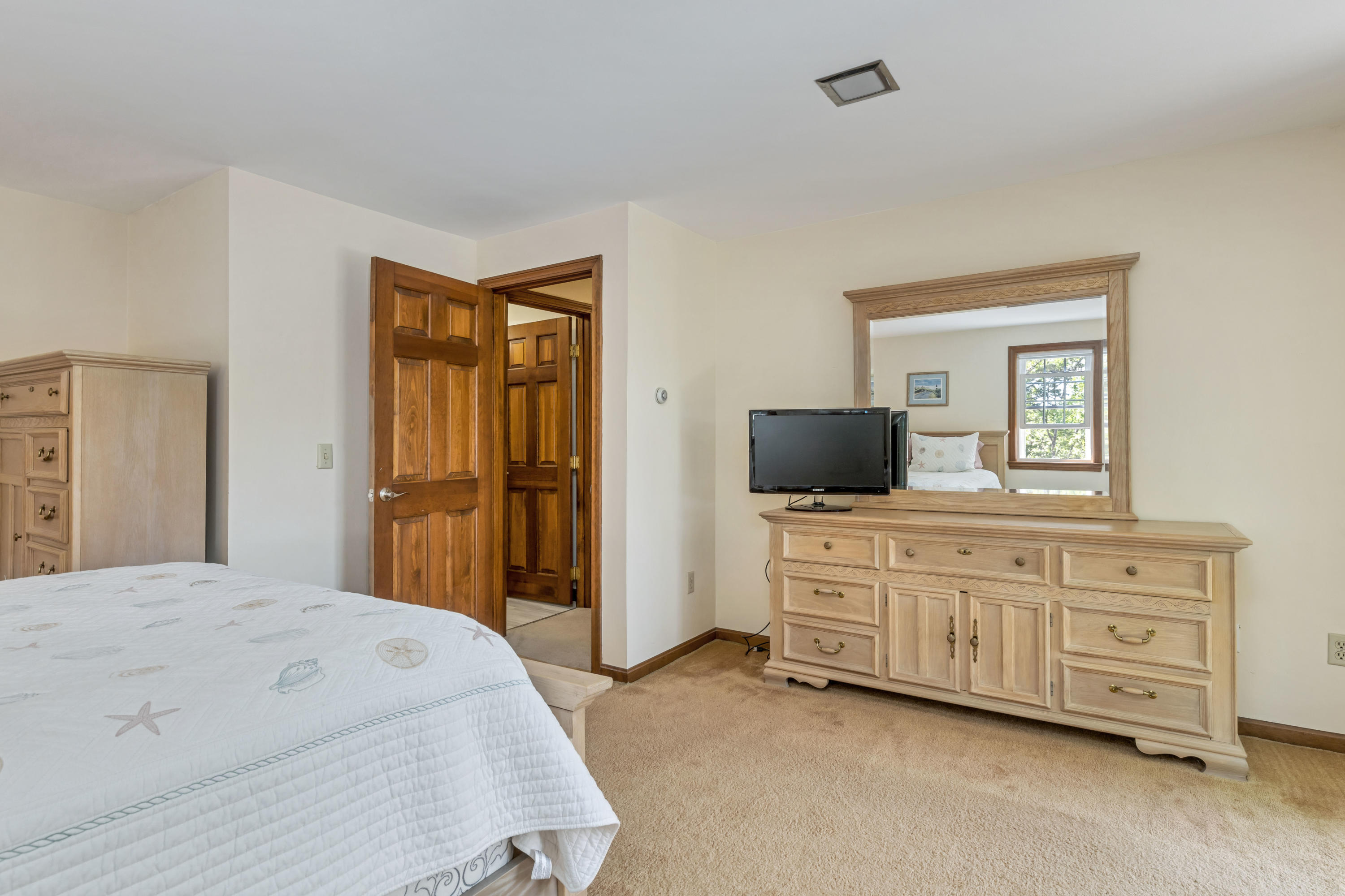 84 Old Fields Road Sandwich, MA 02563 - Photo 34 of 57 84OldLR-36