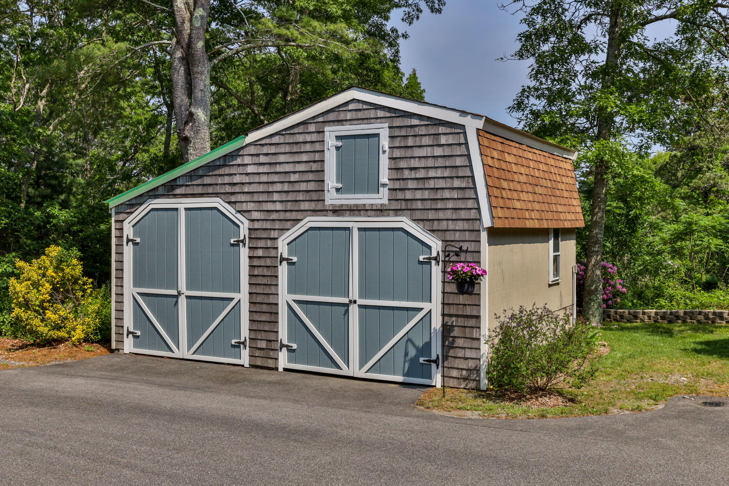 84 Old Fields Road Sandwich, MA 02563 - Photo 4 of 57 84OldLR-4