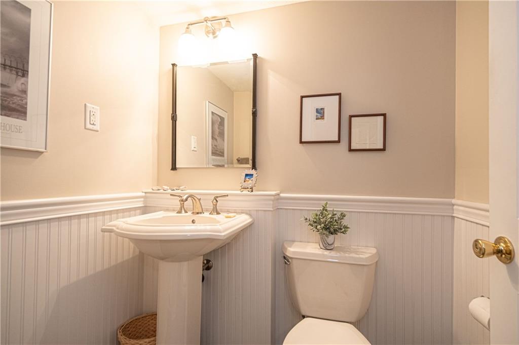 613 Ravencrest Road Pittsburgh, PA 15215 - Photo 18 of 25