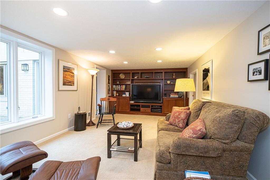 613 Ravencrest Road Pittsburgh, PA 15215 - Photo 21 of 25