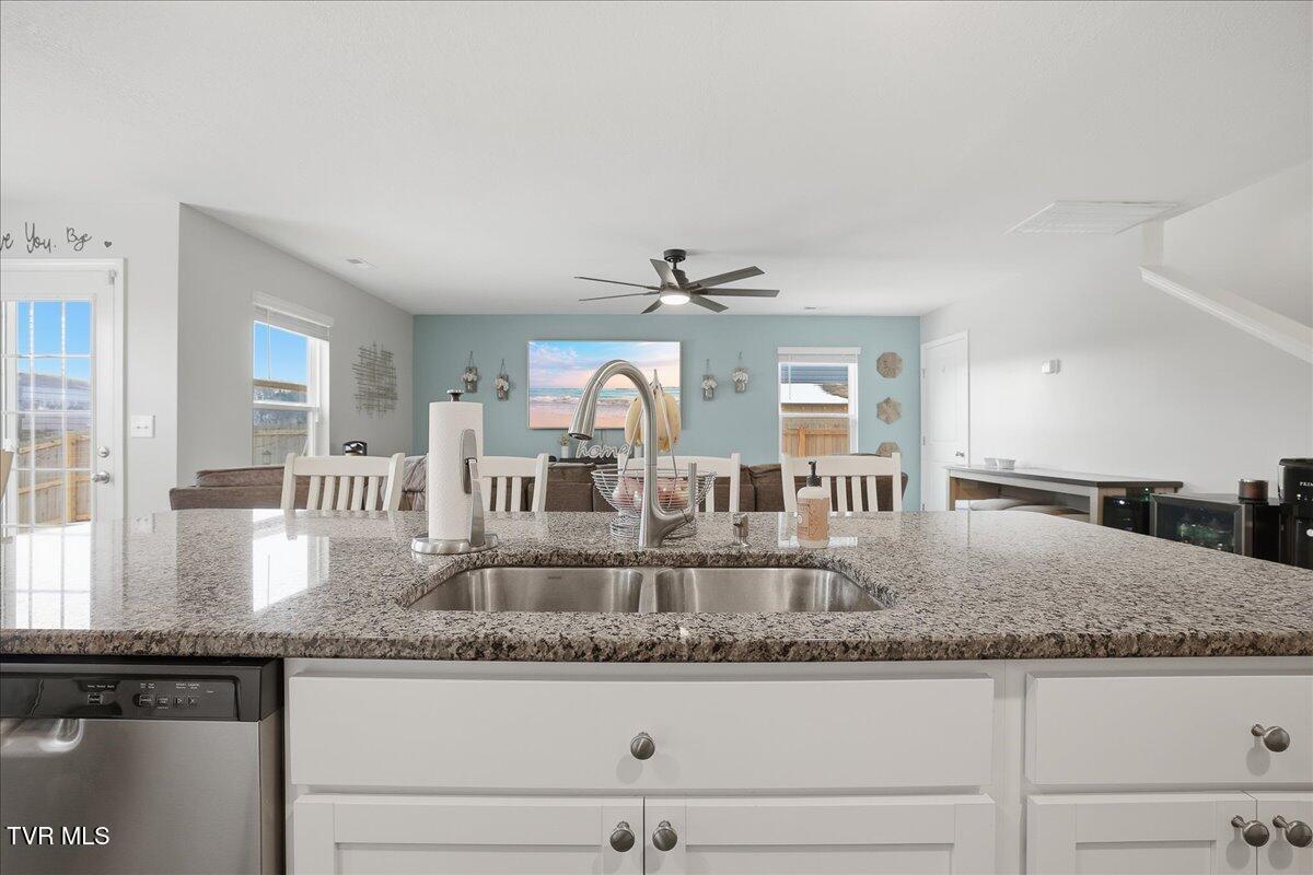 5059 Elm Brk Road Dandridge, TN 37725 - Photo 11 of 30 16-5059 Elm Brook Rd-8