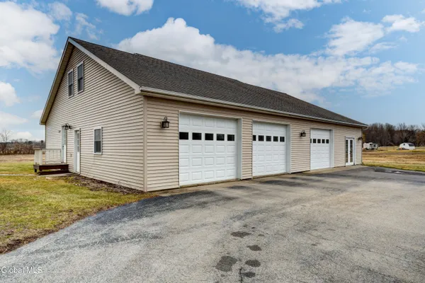 $615,000 | 431 Fredericks Street, Canajoharie, NY 13317