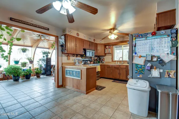 $615,000 | 431 Fredericks Street, Canajoharie, NY 13317