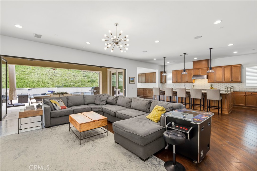 24949 Old Stone Way Stevenson Ranch, CA 91381 - Photo 18 of 111