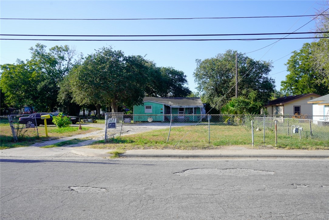 2613 Mary Street Corpus Christi, TX 78405 - Photo 2 of 6 a view of a house with a swimming pool