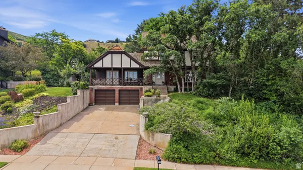 $825,000 | 2941 Oakwood Drive, Bountiful, UT 84010