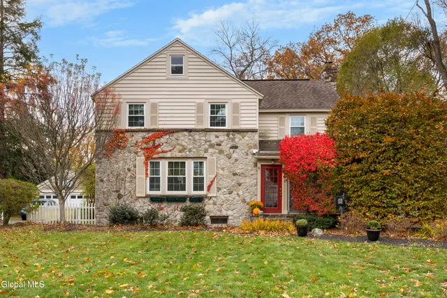 $479,000 | 21 Roweland Avenue, Bethlehem, NY 12054