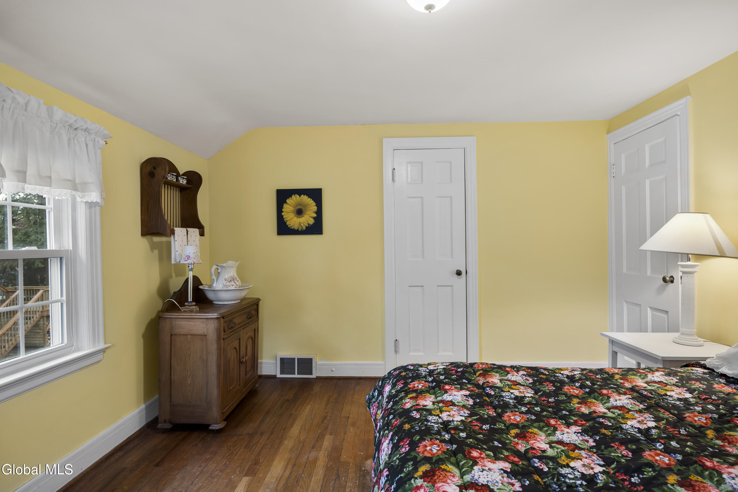 21 Roweland Avenue Bethlehem, NY 12054 - Photo 32 of 42 33