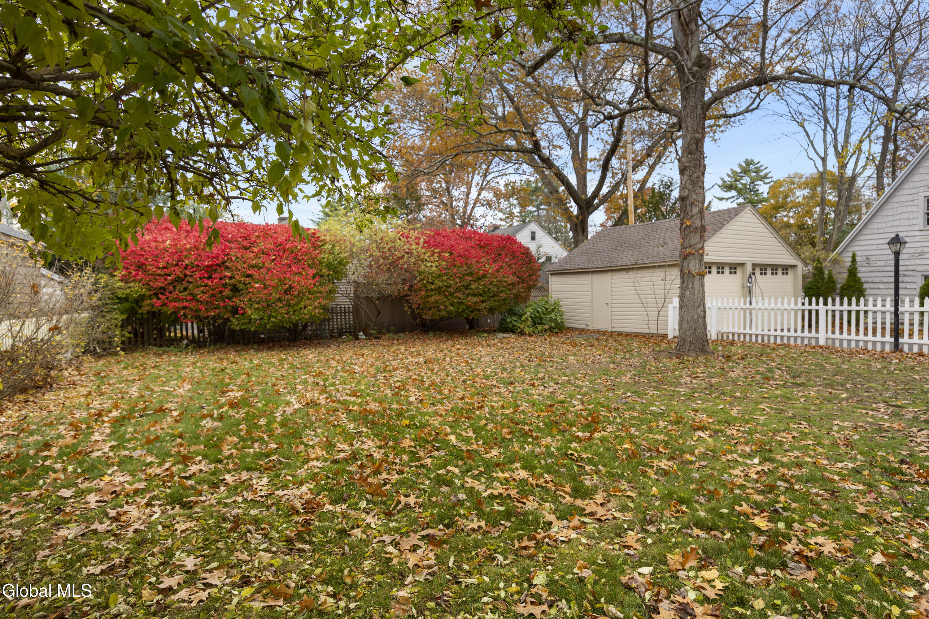 21 Roweland Avenue Bethlehem, NY 12054 - Photo 37 of 42 39