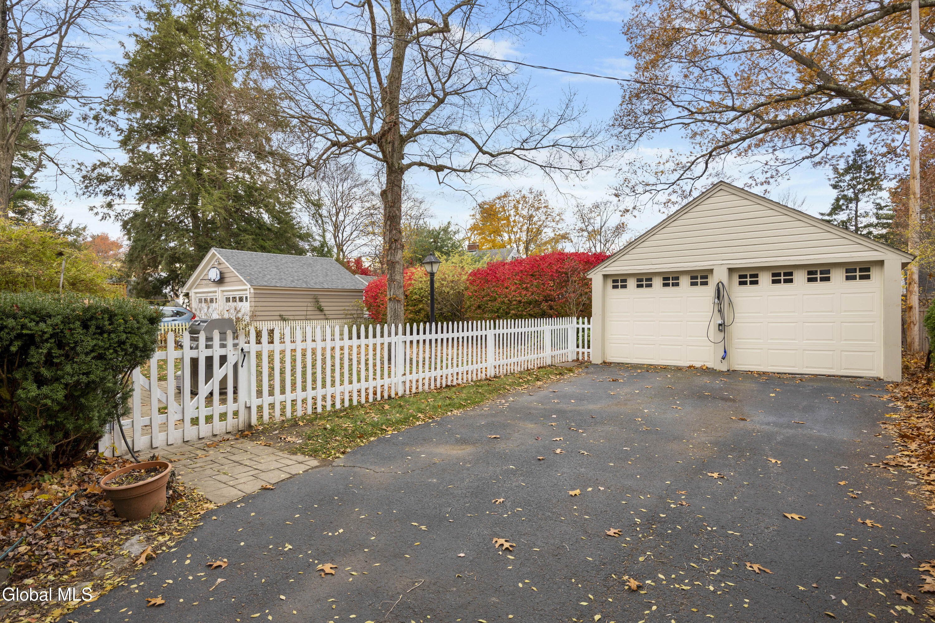 21 Roweland Avenue Bethlehem, NY 12054 - Photo 41 of 42 42