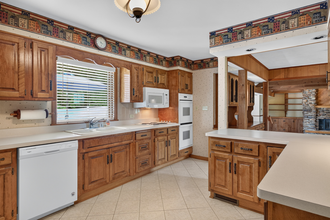 13938 Bethany Road Sycamore, IL 60178 - Photo 15 of 60