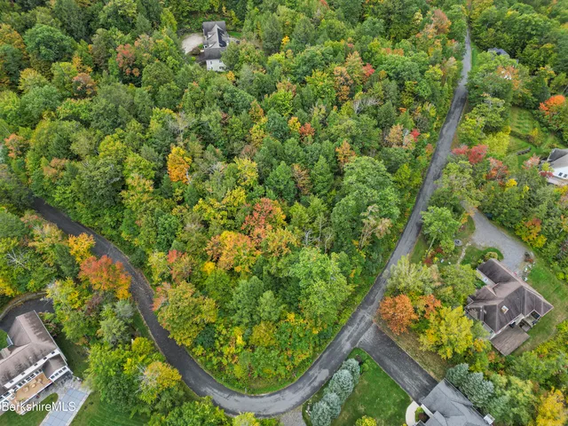 $150,000 | 230 Chanterwood Road, Lee, MA 01238