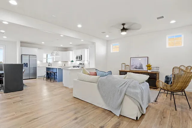 $361,950 | 13725 Villa Vista Avenue, Horizon City, TX 79928