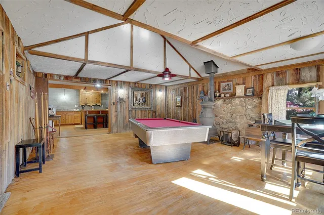 a view of a storage & utility room