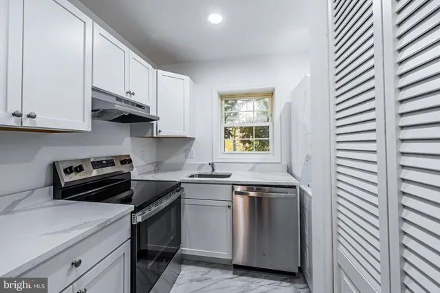 $449,990 | 7619 Tiverton Drive, Springfield, VA 22152