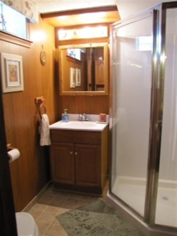 17084 Bell Eastpointe, MI 48021 - Photo 12 of 15 31067906-11.JPG