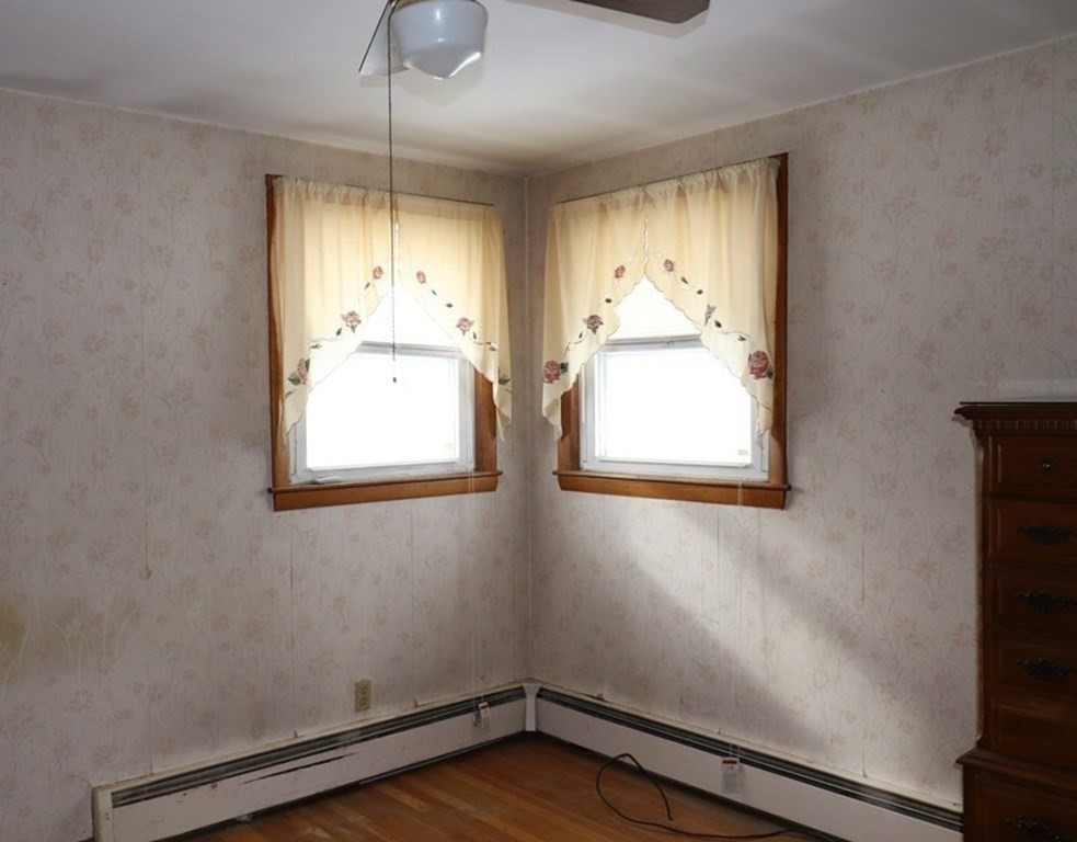 10 Robin Road Worcester, MA 01604 - Photo 8 of 10 Gallery Image 8