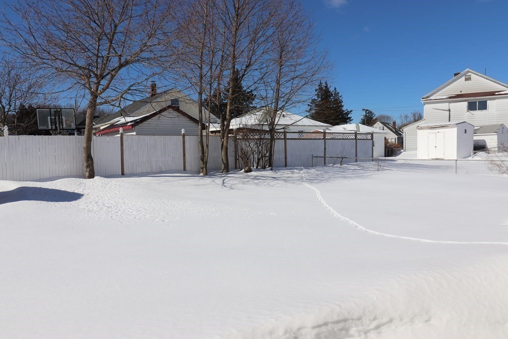 10 Robin Road Worcester, MA 01604 - Photo 9 of 10 Gallery Image 9