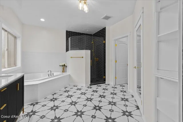 $849,000 | 9433 North Justice Way, Hayden, ID 83835