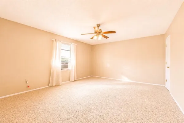 $2,275 | 7425 Highway 287 Frontage Road, Arlington, TX 76001