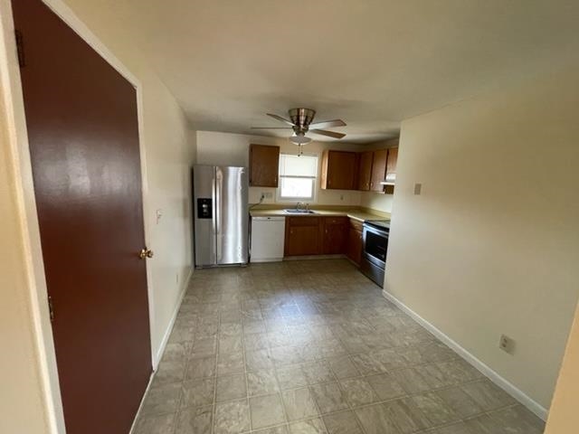 591 Amory Street, Unit 2 Manchester, NH 03102 - Photo 5 of 10