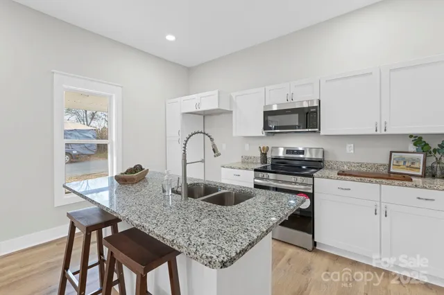 $259,900 | 94 Snyder Court Northeast, Concord, NC 28025