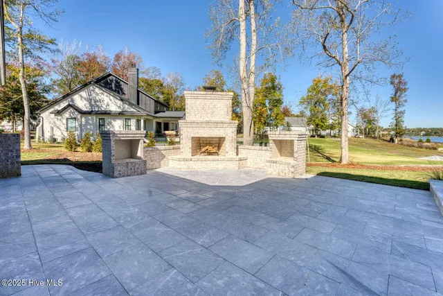 $1,725,000 | 38 Reston Bluff, Hampstead, NC 28443