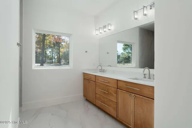 $1,725,000 | 38 Reston Bluff, Hampstead, NC 28443