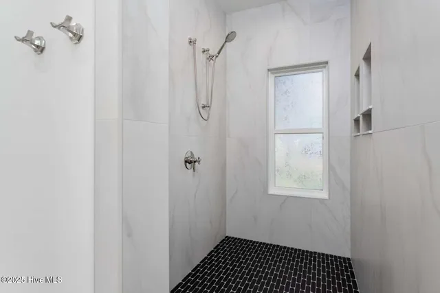 $1,725,000 | 38 Reston Bluff, Hampstead, NC 28443