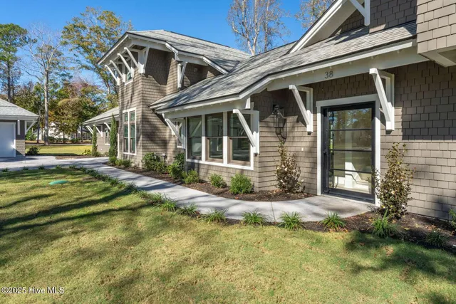 $1,725,000 | 38 Reston Bluff, Hampstead, NC 28443