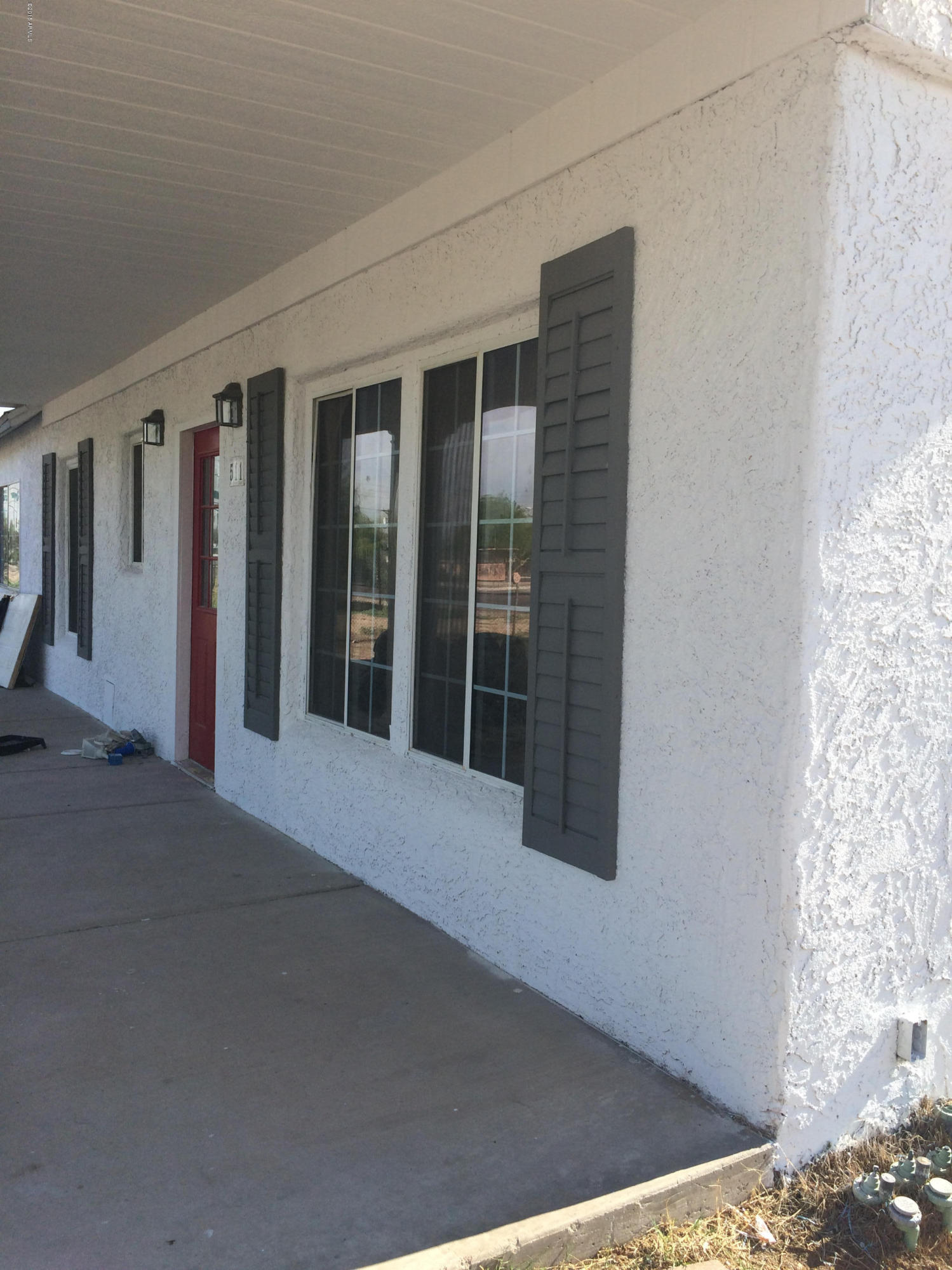 511 East Roeser Road Phoenix, AZ 85040 - Photo 2 of 13 IMG_2946