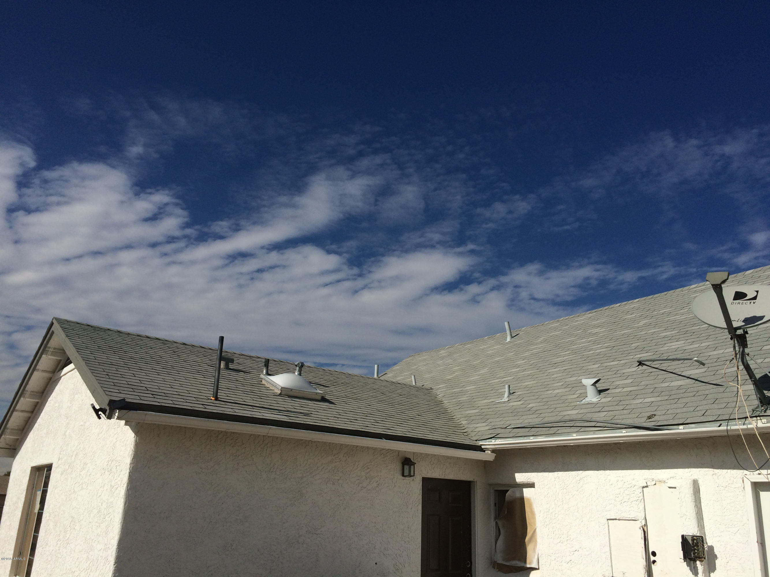 511 East Roeser Road Phoenix, AZ 85040 - Photo 4 of 13 IMG_2957