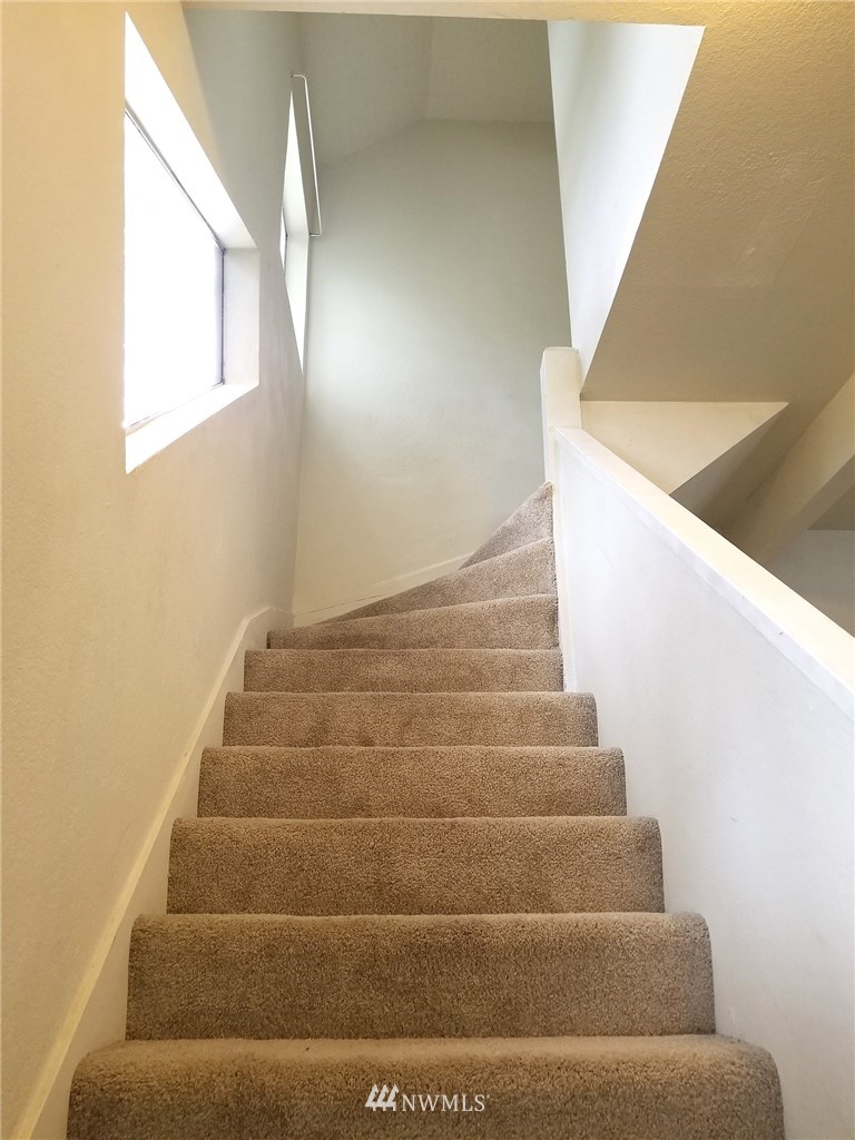2321 Rucker Avenue Everett, WA 98201 - Photo 7 of 12 a view of entryway