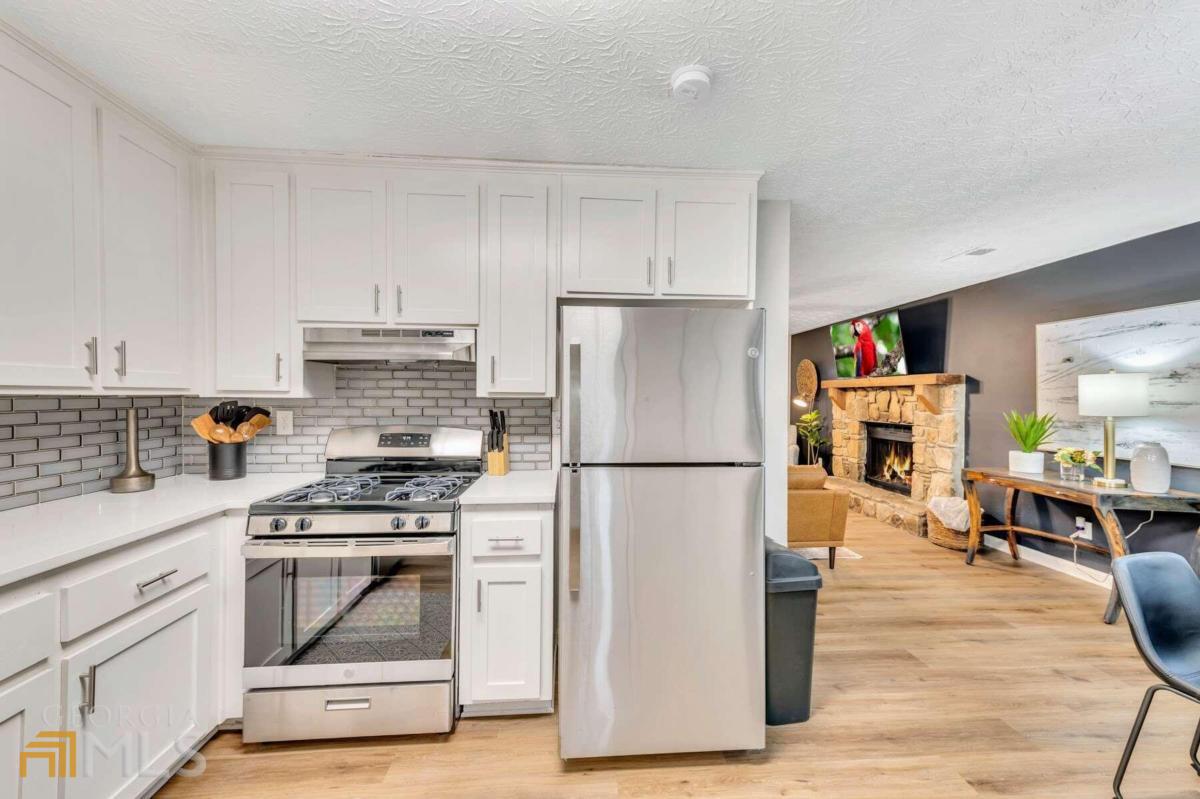 210 Booth Road Southwest, Unit A Marietta, GA 30008 - Photo 11 of 22 Gallery Image 11