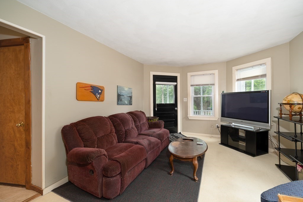 47 Lawrence Street Danvers, MA 01923 - Photo 12 of 31