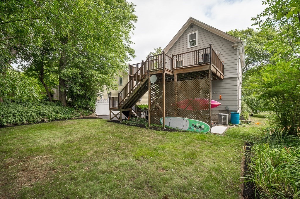 47 Lawrence Street Danvers, MA 01923 - Photo 6 of 31