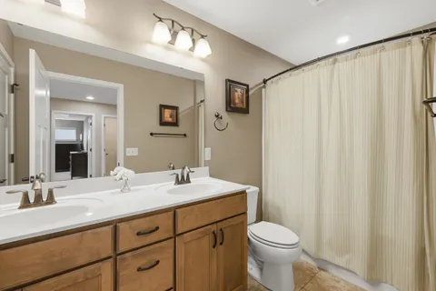 $675,000 | 2832 No Oaks, Madison, WI 53711