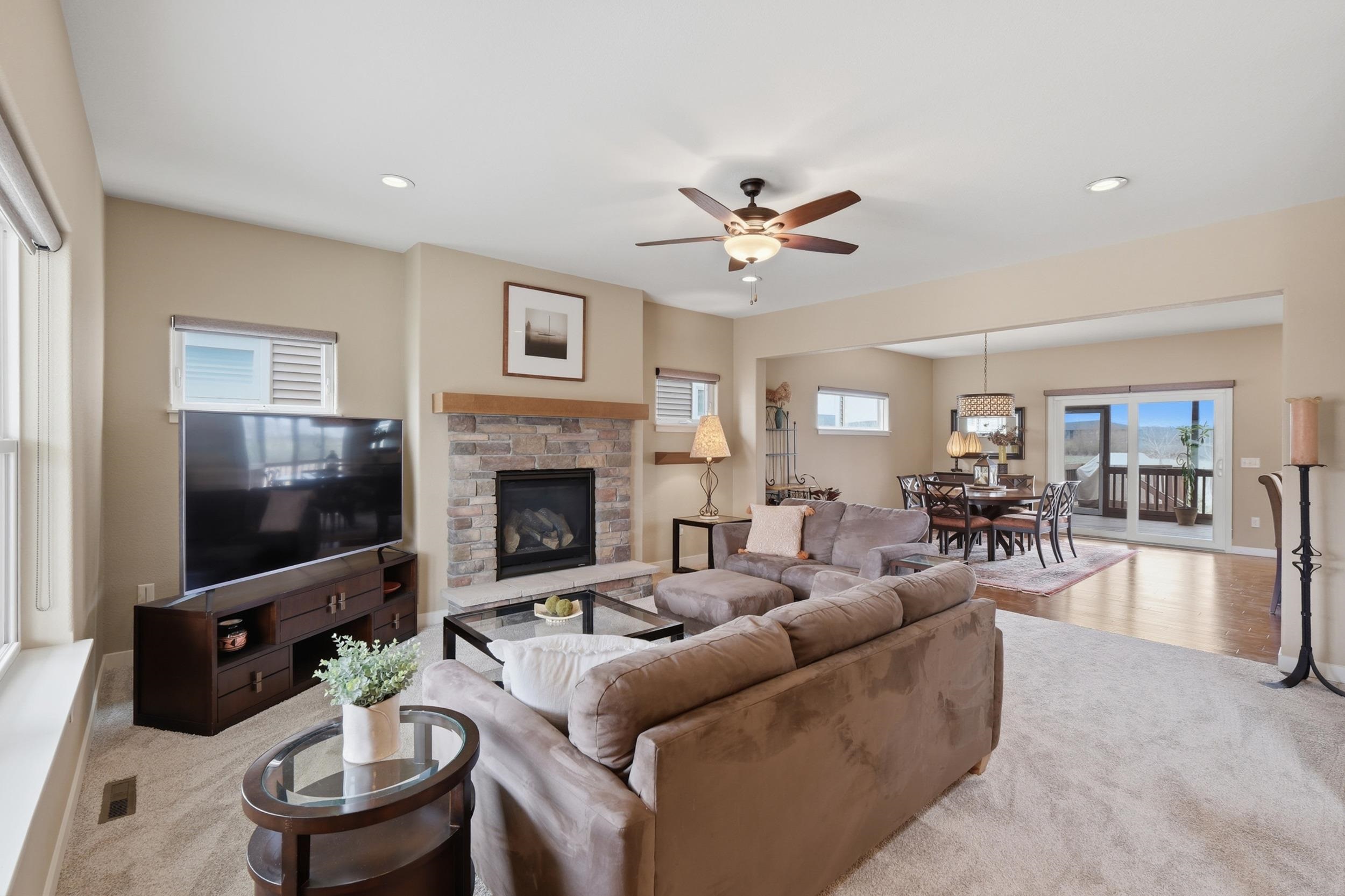 2832 No Oaks Madison, WI 53711 - Photo 4 of 61
