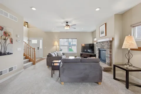 $675,000 | 2832 No Oaks, Madison, WI 53711