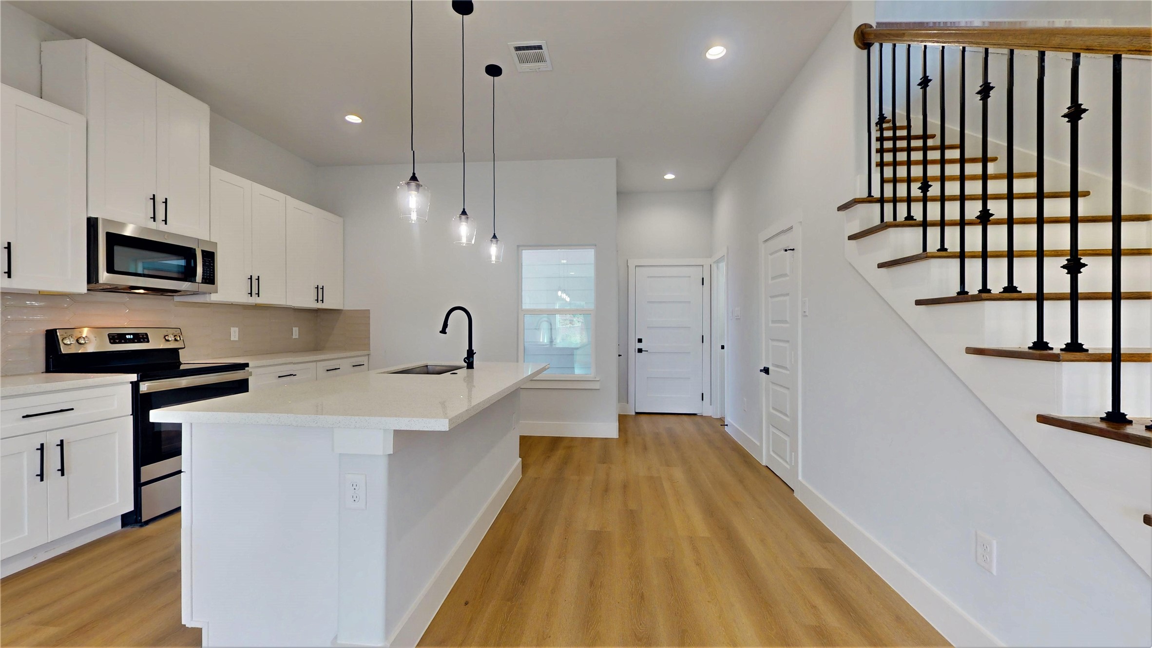 12230 Kirkgard Drive Houston, TX 77045 - Photo 17 of 50
