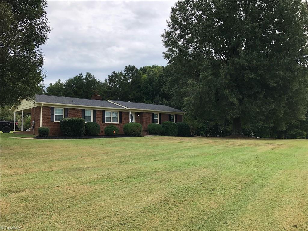 8576 Linville Road Oak Ridge, NC 27310 - Photo 10 of 42