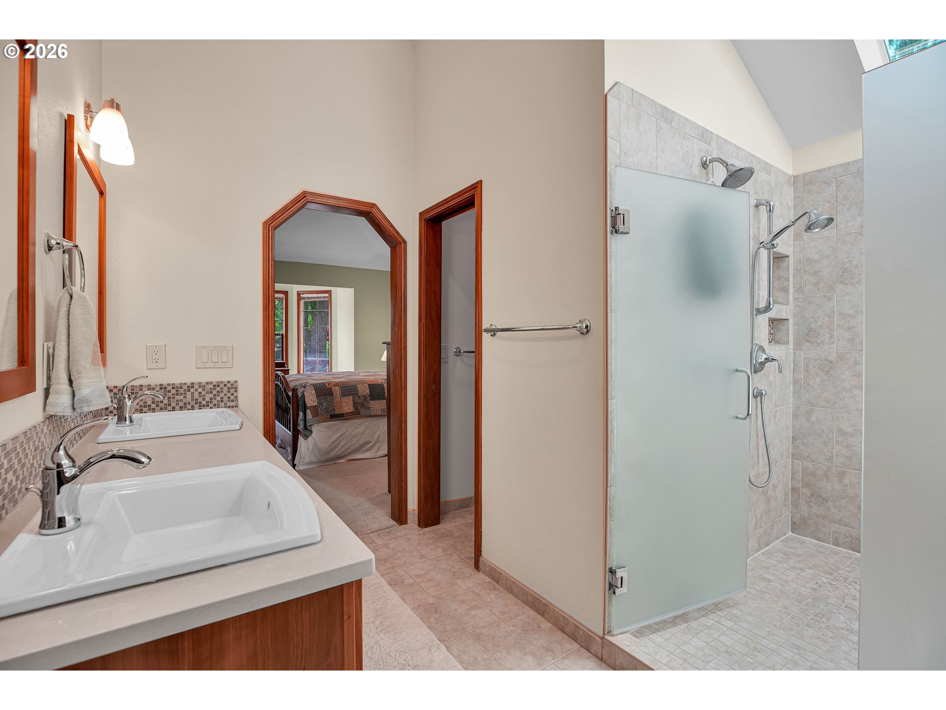 6401 Southwest Dolph Drive Portland, OR 97219 - Photo 35 of 48 Owner's Suite Bathroom