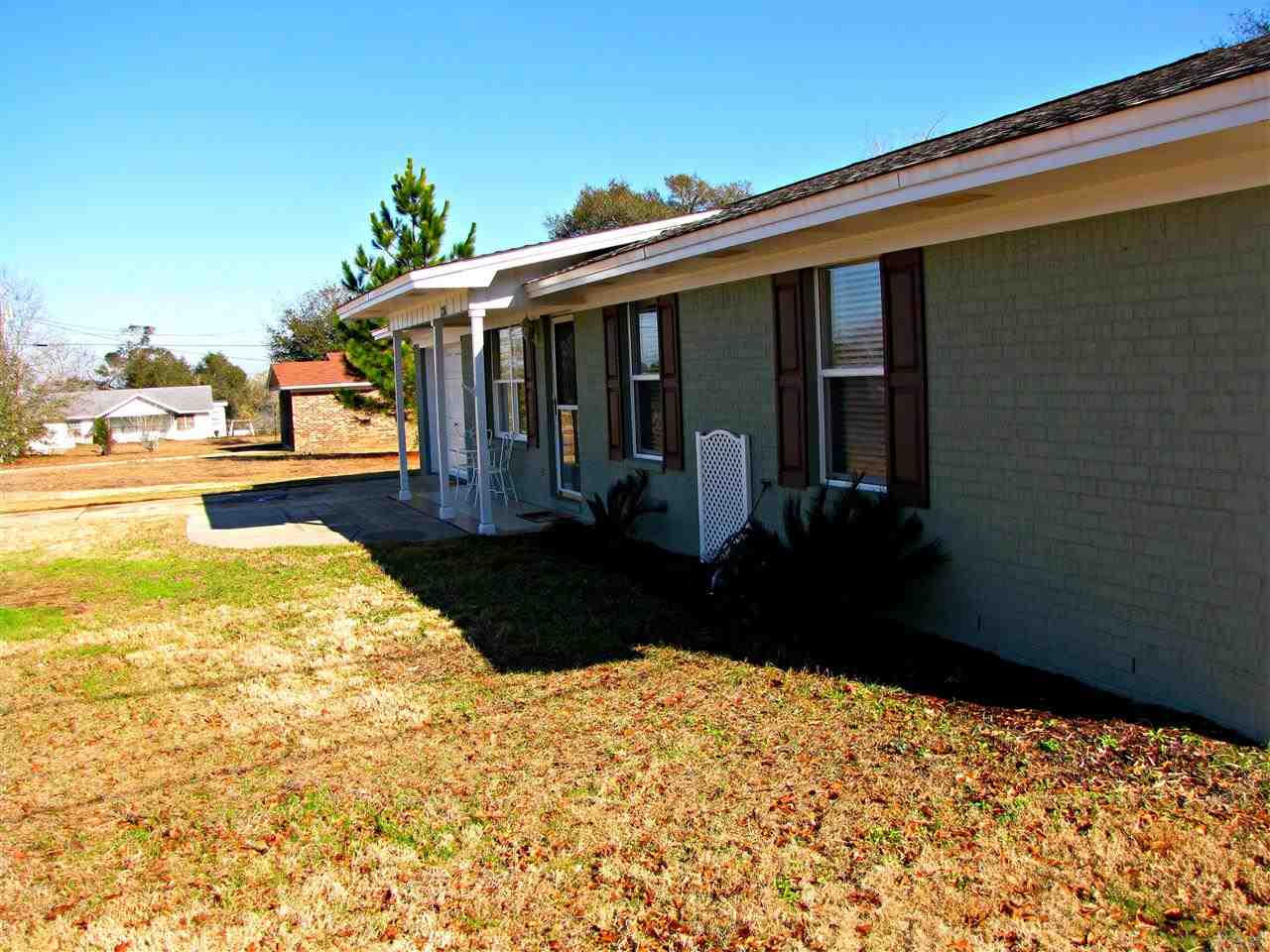2176 Smyers Road Cantonment, FL 32533 - Photo 4 of 30 Gallery Image 4