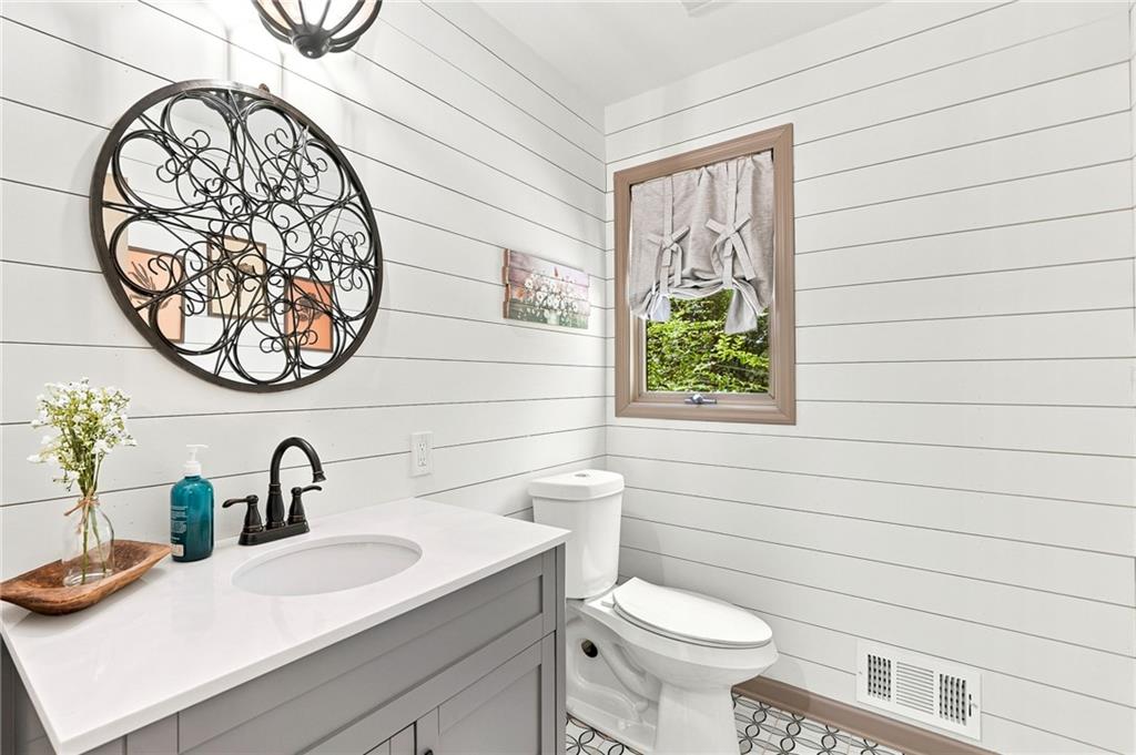 290 Sharptop Ridge Road Jasper, GA 30143 - Photo 11 of 61 Gallery Image 11