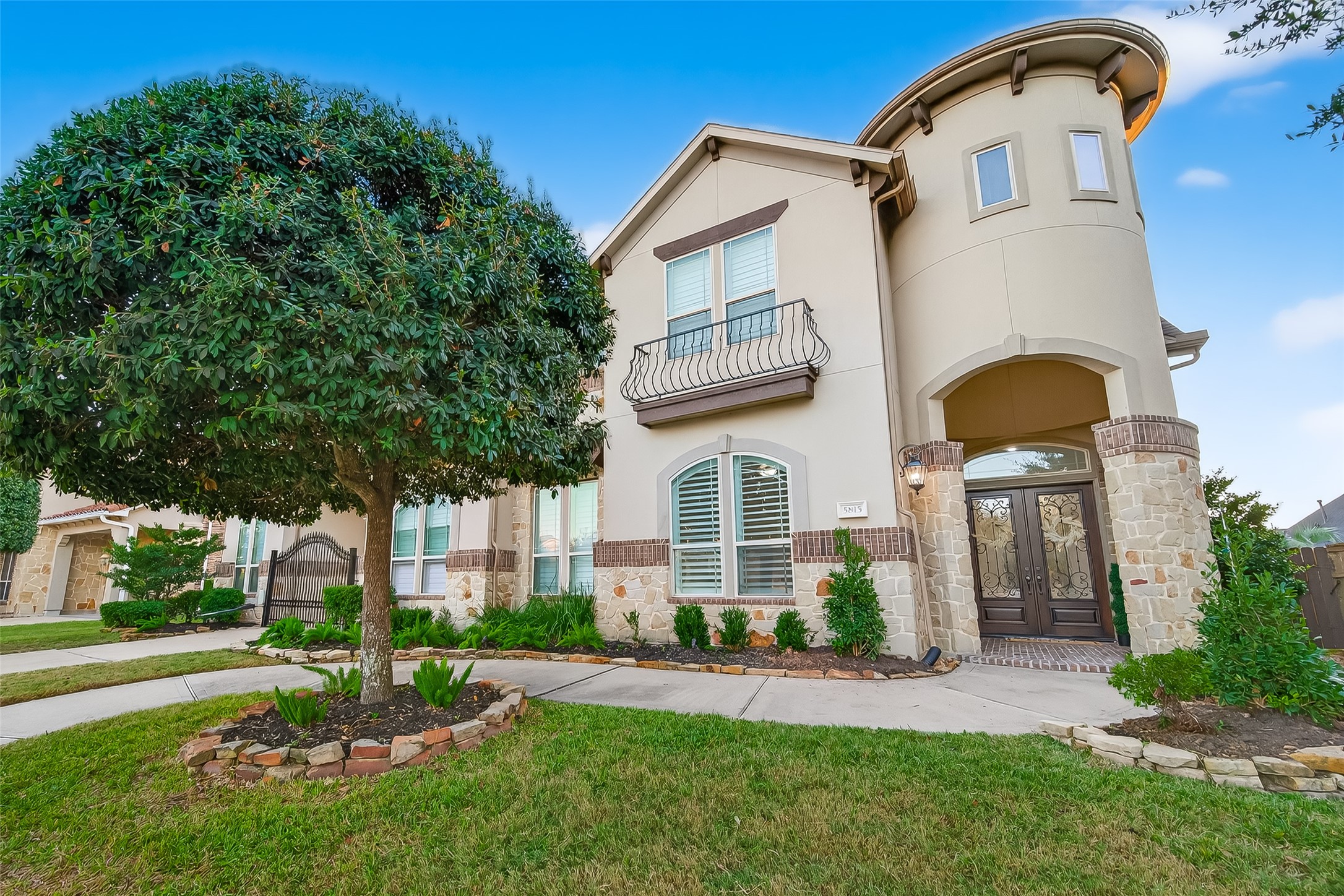 5815 Mustang Ridge Lane Fulshear, TX 77441 - Photo 2 of 50