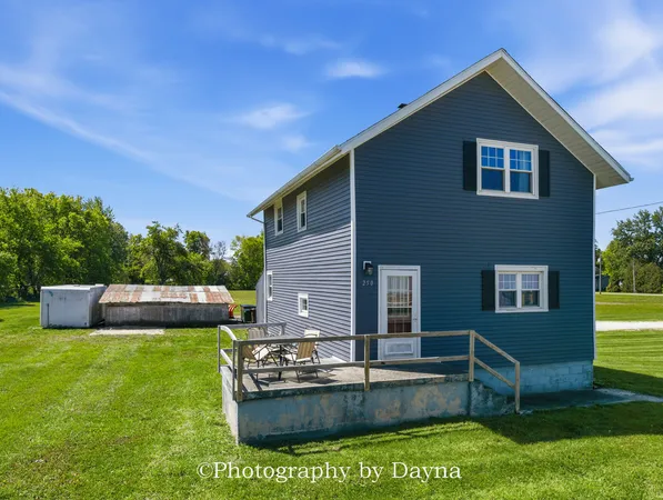 $179,900 | 250 West Frontage Street, Sheldon, IL 60966